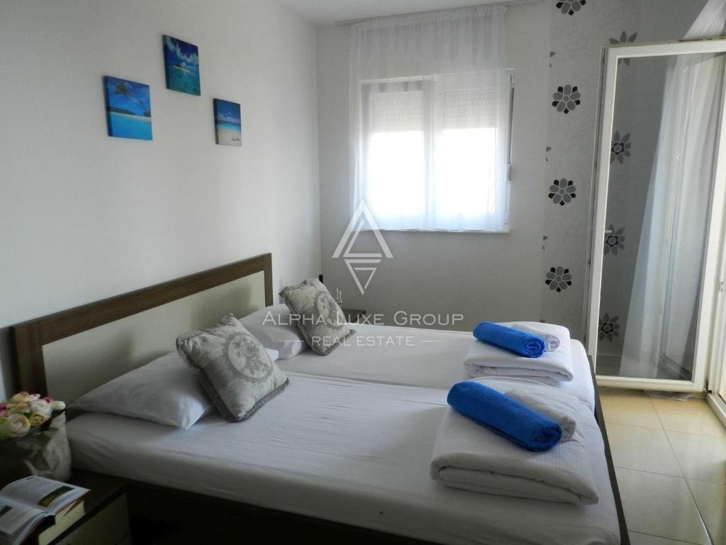 Osupljiva hiša ob morju z bazenom, Istra, Labin
