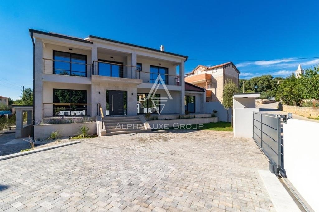 Sodobna vila z bazenom v bližini morja, Istria, Ližnjan
