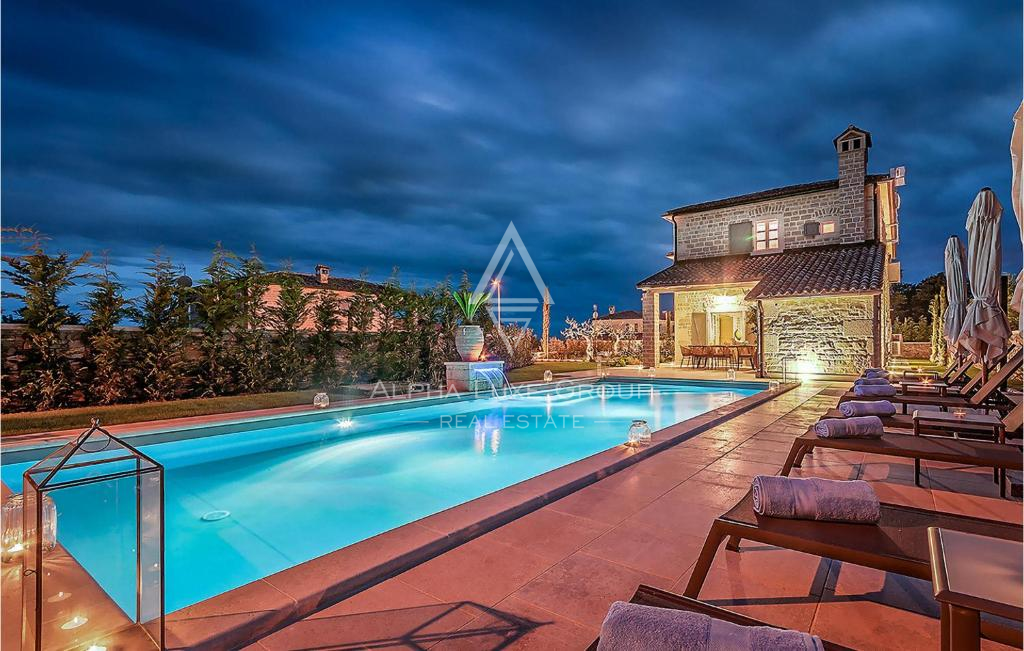 Kanfanar, Istra: Elegantna vila z bazenom in vrtom