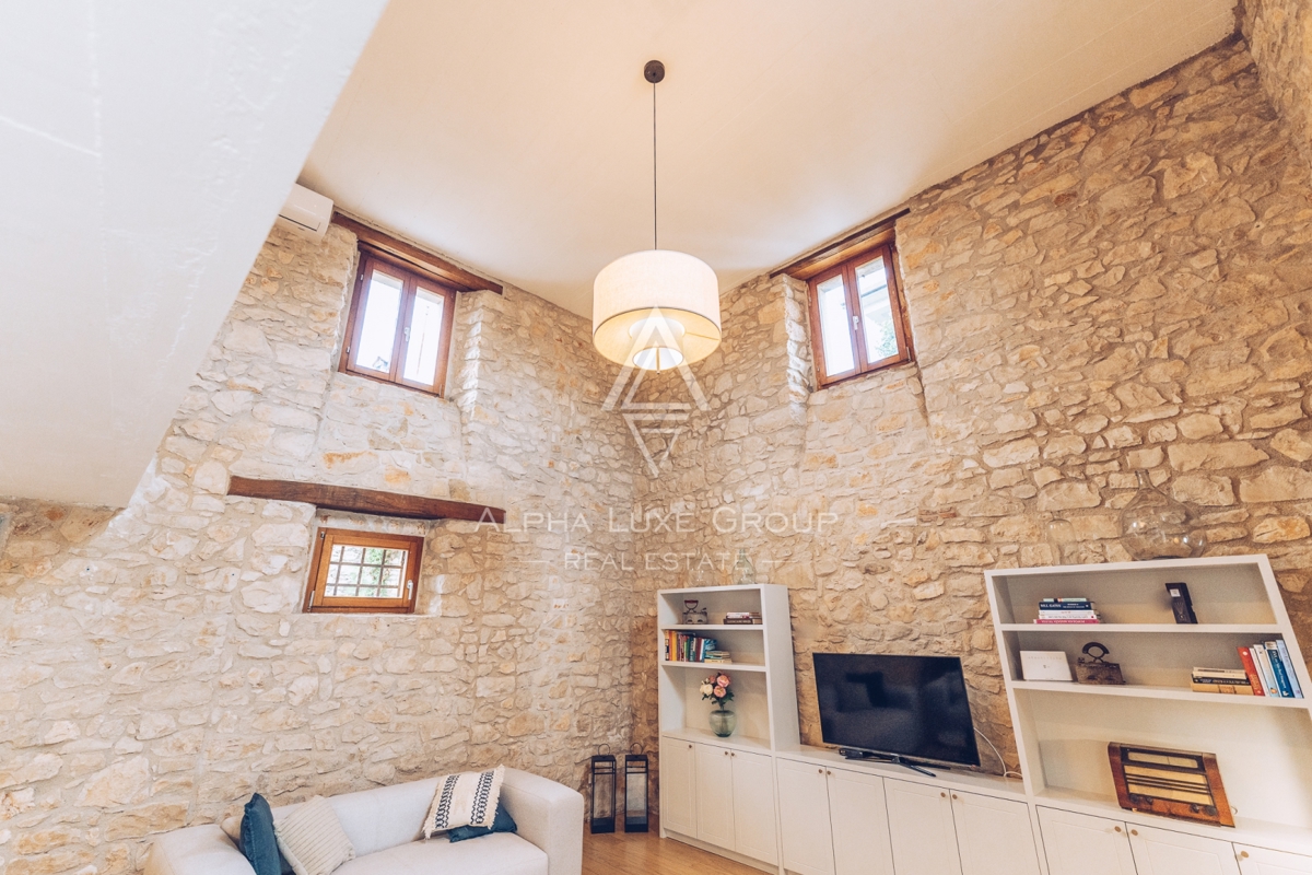 Novigrad, Istra: Luksuzna kamnita vila z bazenom