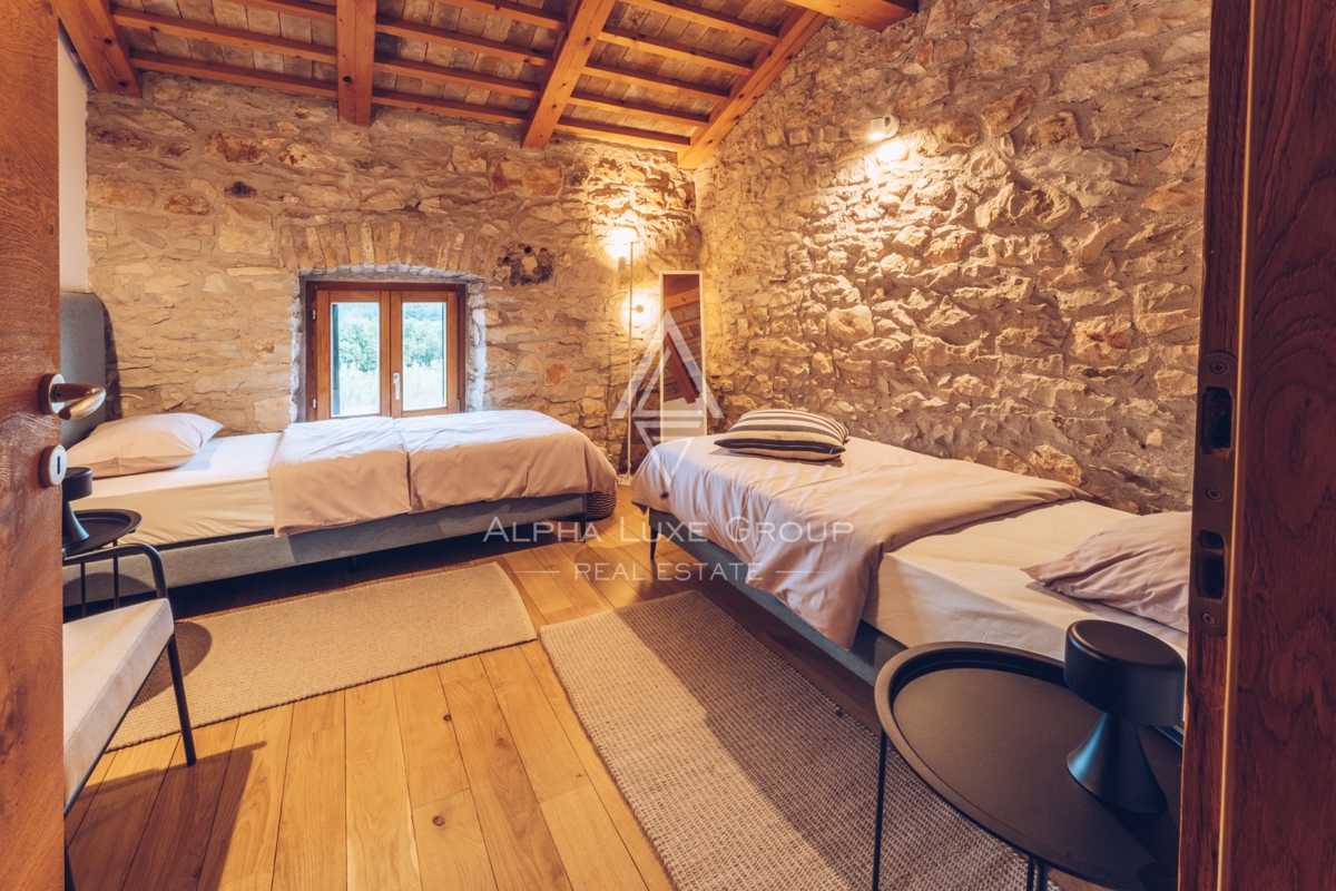 Novigrad, Istra: Luksuzna kamnita vila z bazenom
