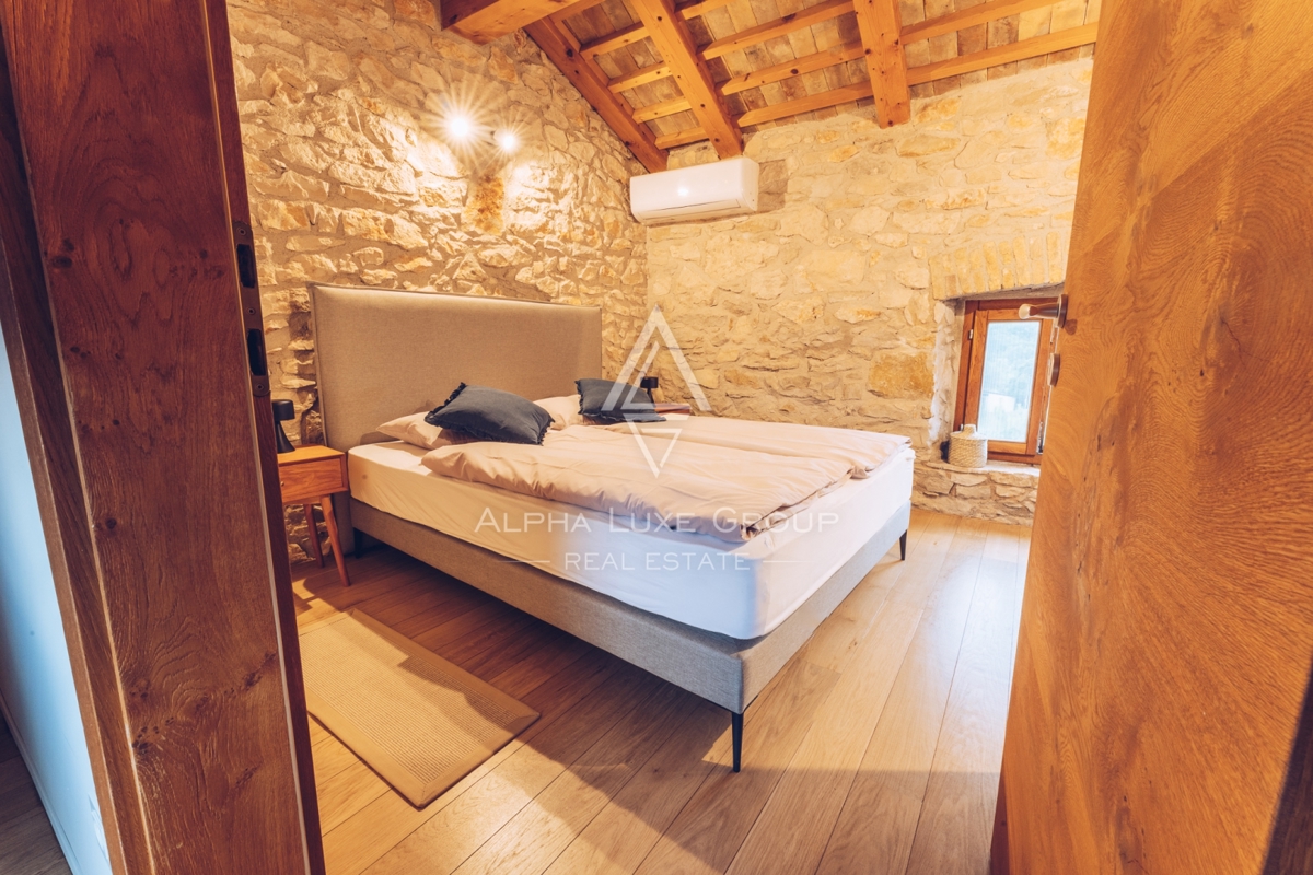 Novigrad, Istra: Luksuzna kamnita vila z bazenom