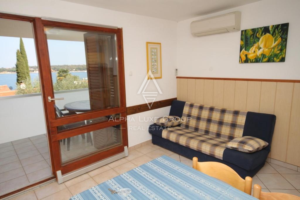 Novigrad, Istra – Pritlično stanovanje blizu plaže