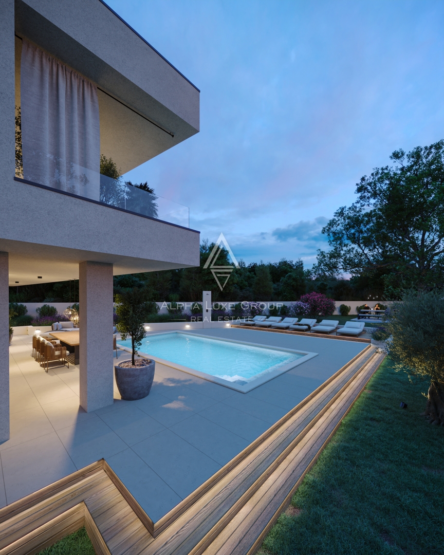 Rovinj, Istra – Elegantna vila z bazenom in garažo blizu