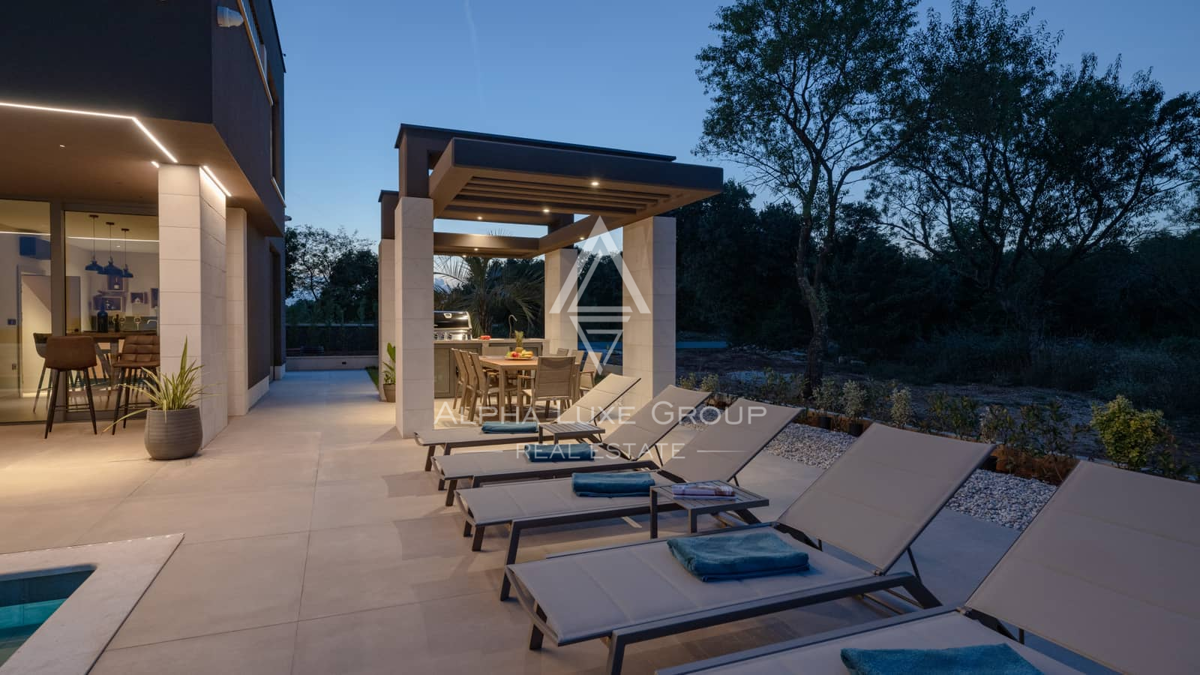 Istra, Krnica: Moderna vila s panoramo morja