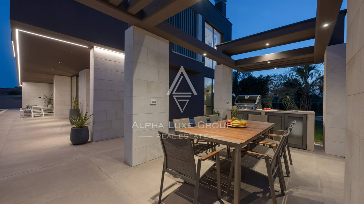 Istra, Krnica: Moderna vila s panoramo morja