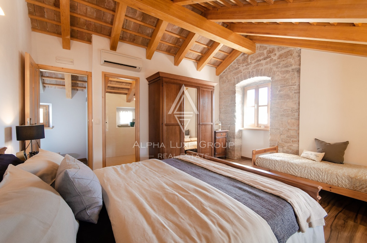 Istra, Rovinj: Kamnita vila z bazenom velik potencial