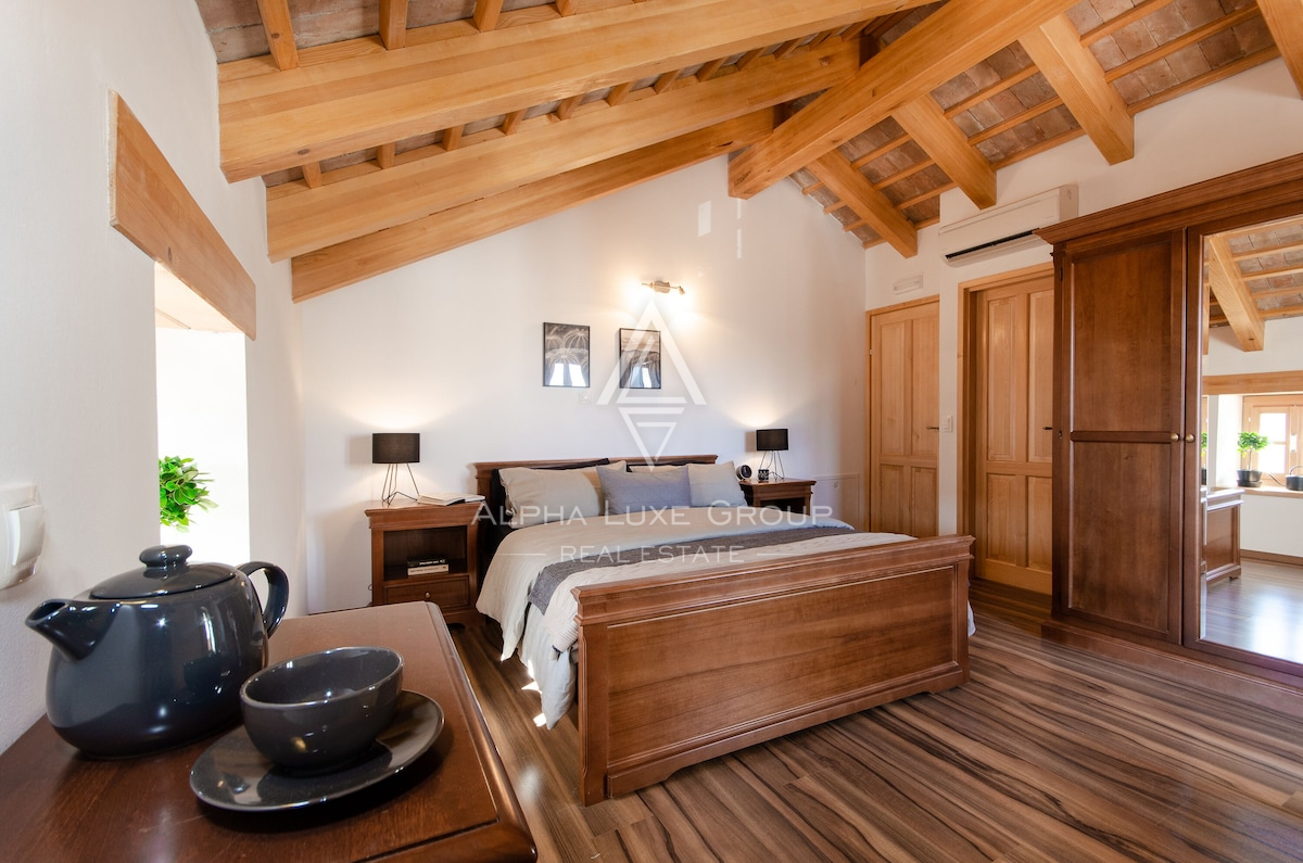 Istra, Rovinj: Kamnita vila z bazenom velik potencial