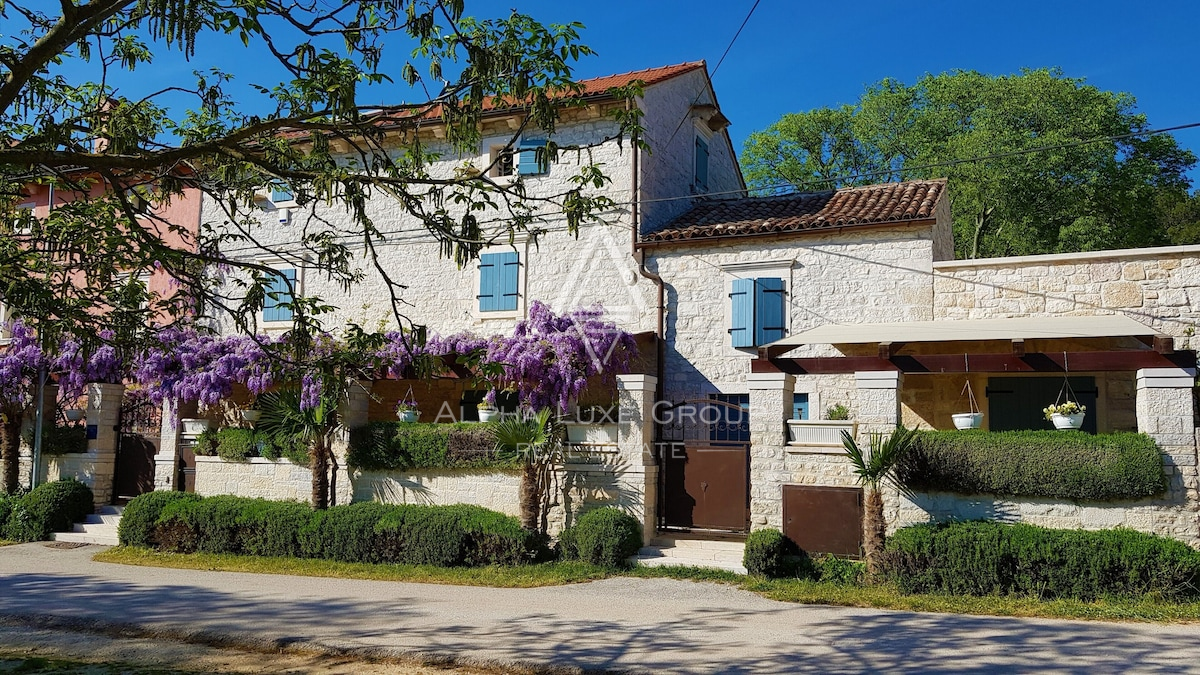 Istra, Rovinj: Kamnita vila z bazenom velik potencial