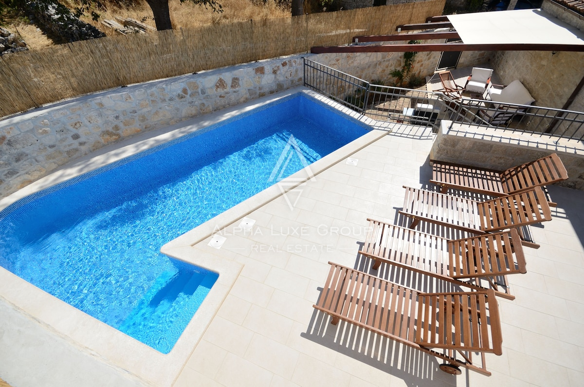 Istra, Rovinj: Kamnita vila z bazenom velik potencial