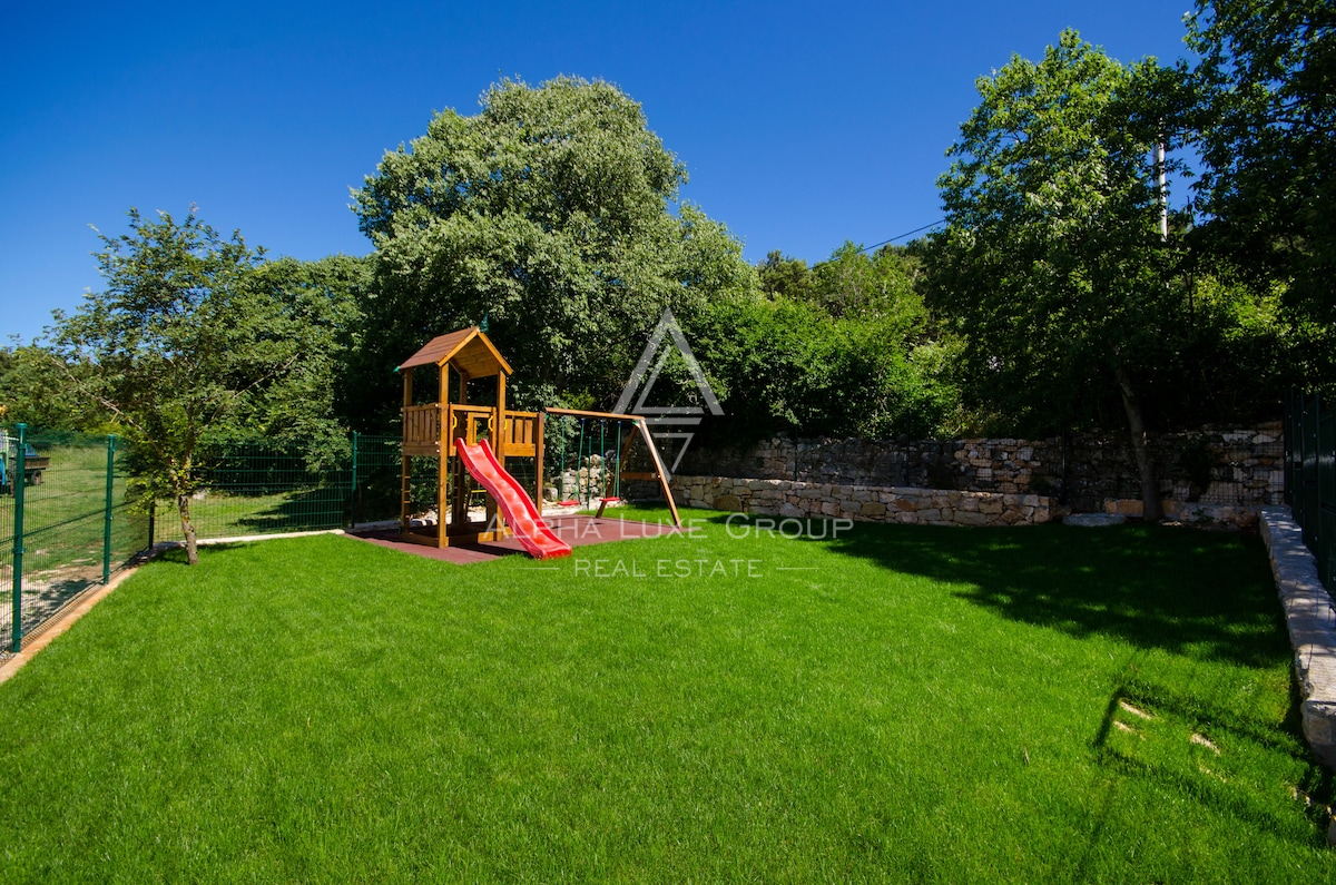 Istra, Rovinj: Kamnita vila z bazenom velik potencial