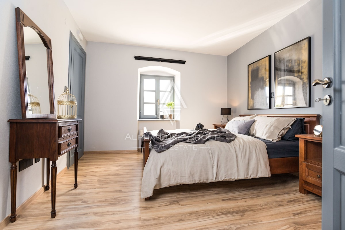 Istra, Rovinj: Kamnita vila z bazenom velik potencial