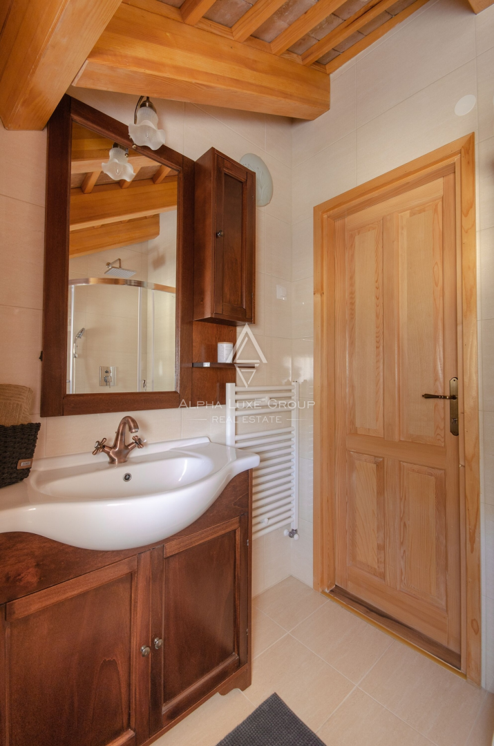 Istra, Rovinj: Kamnita vila z bazenom velik potencial