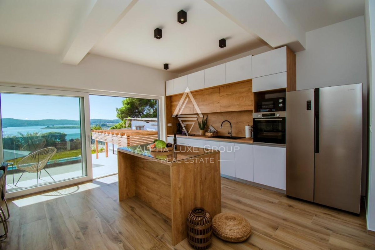 Istra, Pomer: Luksuzna vila blizu plaže