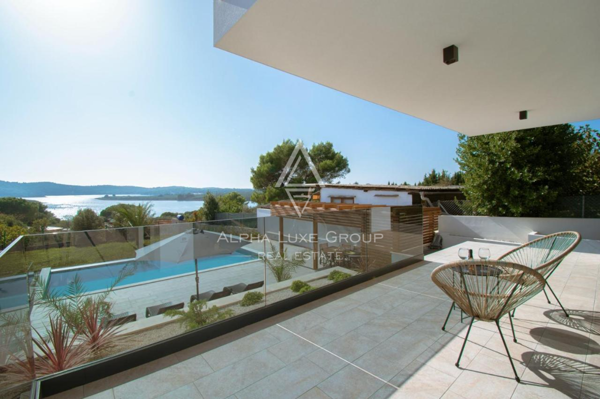 Istra, Pomer: Luksuzna vila blizu plaže