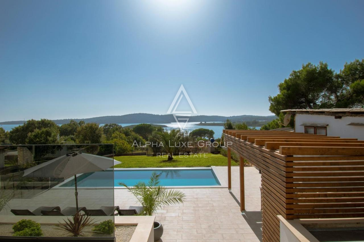 Istra, Pomer: Luksuzna vila blizu plaže