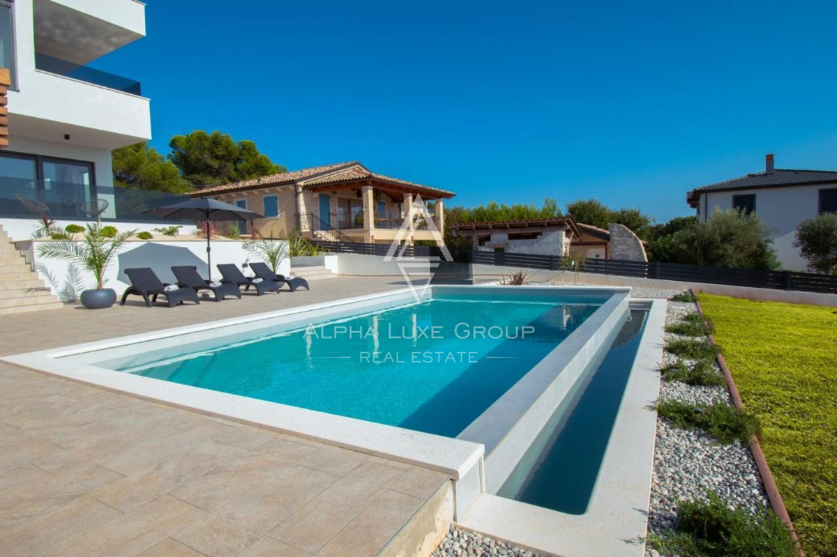 Istra, Pomer: Luksuzna vila blizu plaže
