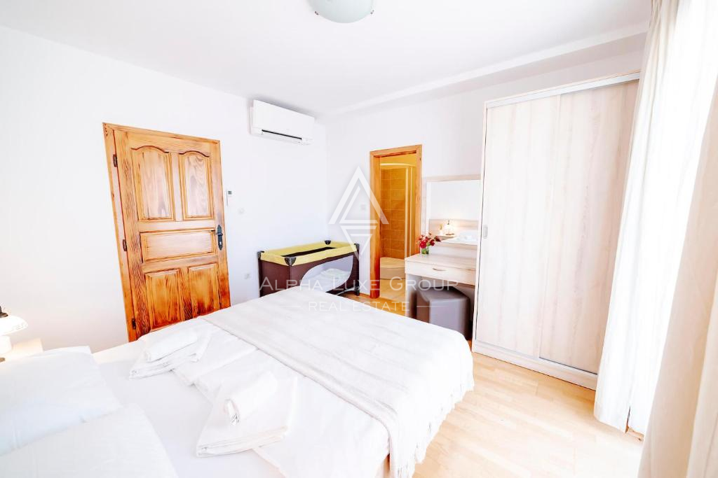 Istra, Višnjan: Čarobna rustikalna hiša z bazenom