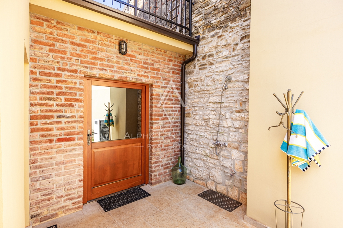 Istra, Buje – Prenovljena kamnita hiša z vrtom