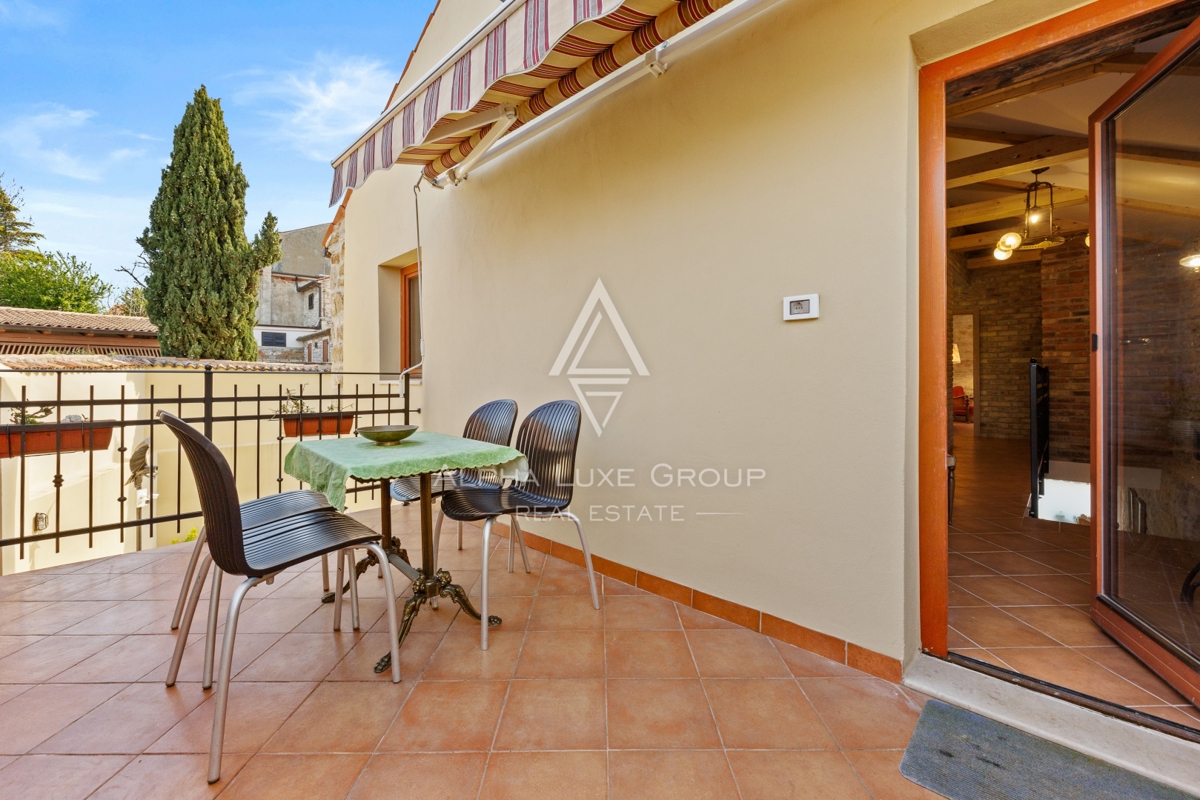 Istra, Buje – Prenovljena kamnita hiša z vrtom