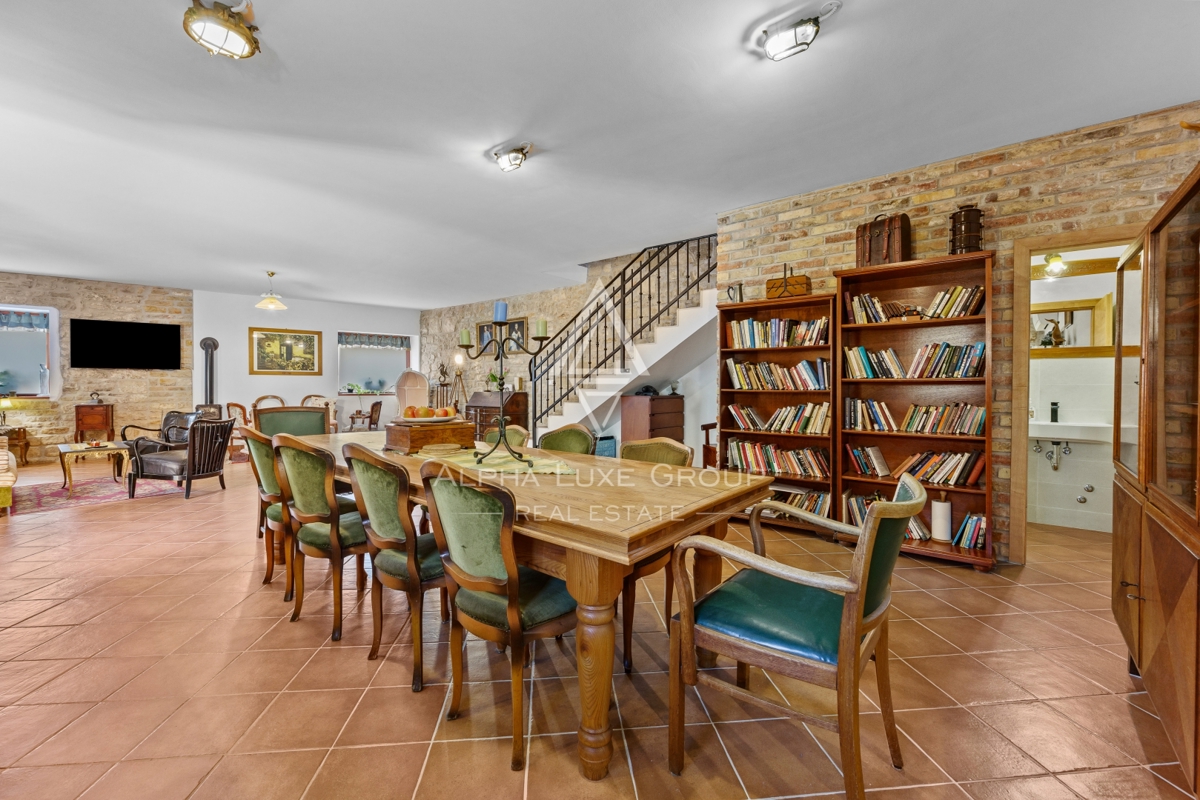 Istra, Buje – Prenovljena kamnita hiša z vrtom