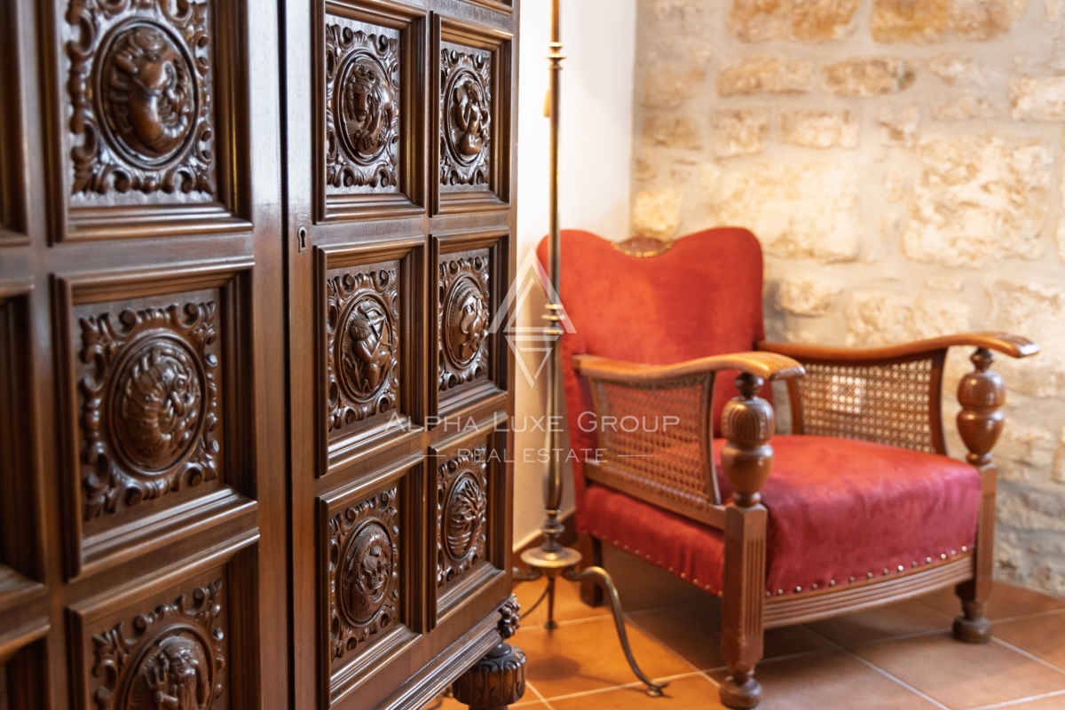 Istra, Buje – Prenovljena kamnita hiša z vrtom