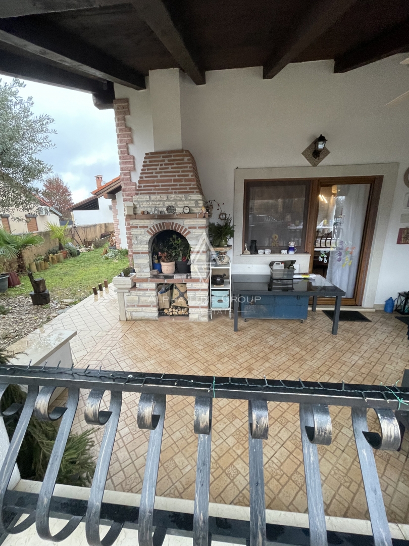 Istra, Poreč: Energijsko ucinkovita hisa z galerijo