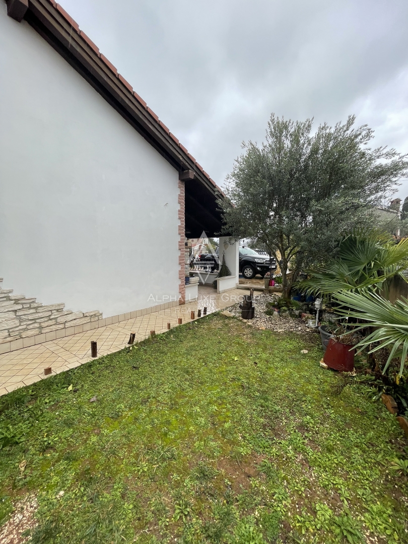 Istra, Poreč: Energijsko ucinkovita hisa z galerijo