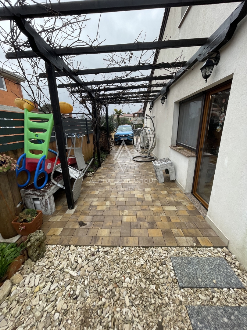 Istra, Poreč: Energijsko ucinkovita hisa z galerijo