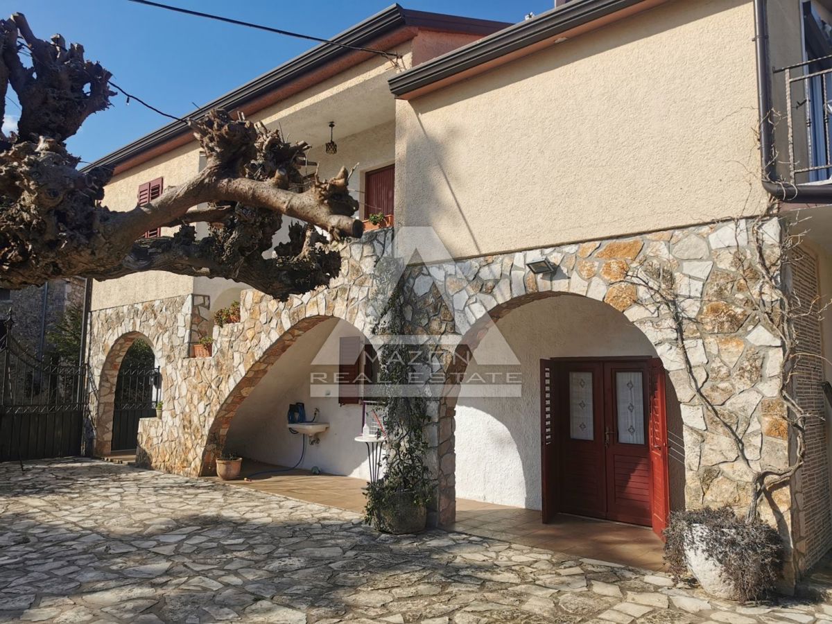 Hiša Poreč, 330m2