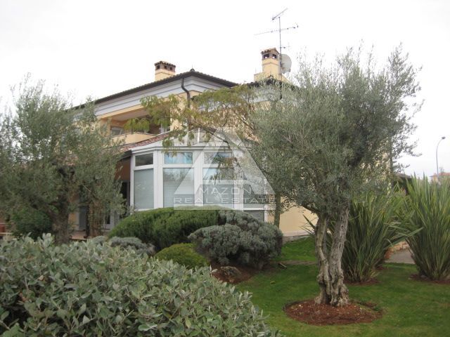Hiša Poreč, 450m2
