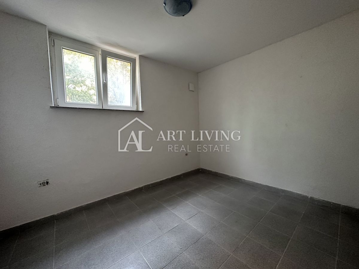 Istra, Umag, okolica - dvosobno stanovanje na mirni lokaciji 600 m od morja