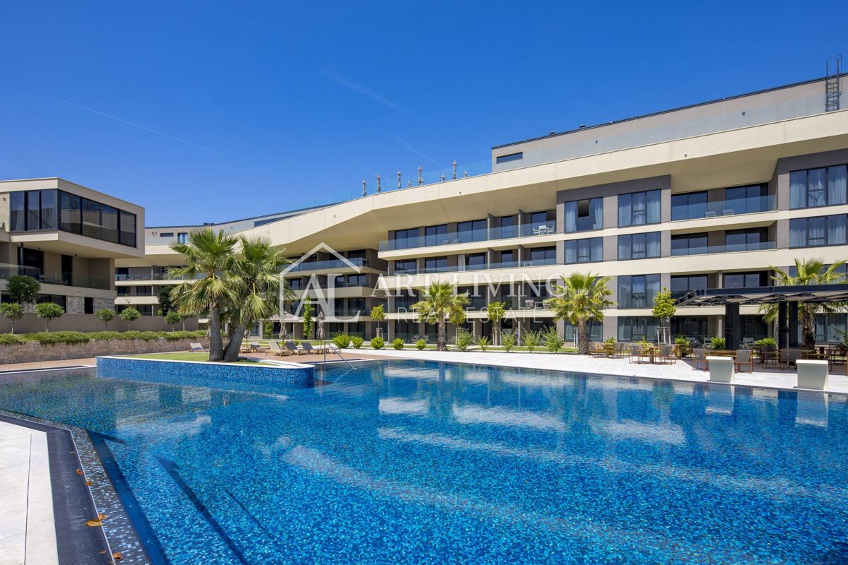 Istra, Umag, Crveni Vrh - Čudovito luksuzno enosobno stanovanje v ekskluzivnem letovišču