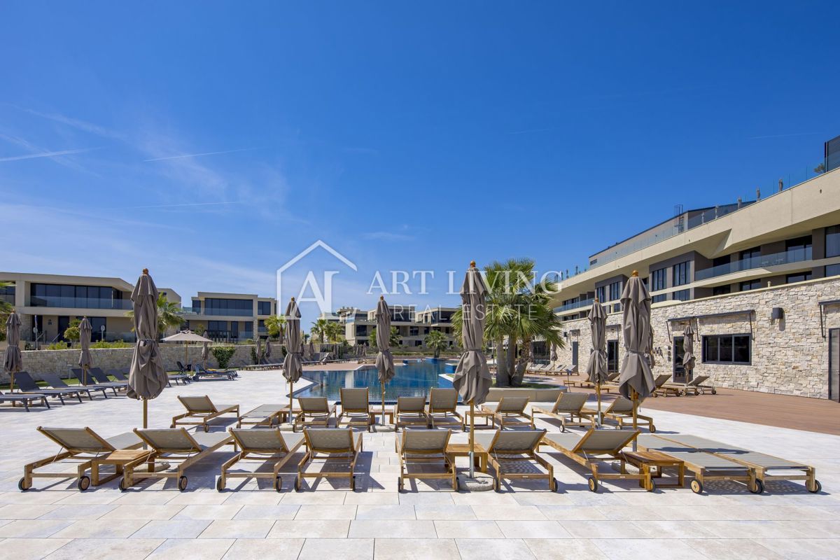 Istra, Umag, Crveni Vrh - Čudovito luksuzno enosobno stanovanje v ekskluzivnem letovišču