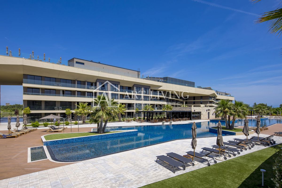 Istra, Umag, Crveni Vrh - Čudovito luksuzno enosobno stanovanje v ekskluzivnem letovišču