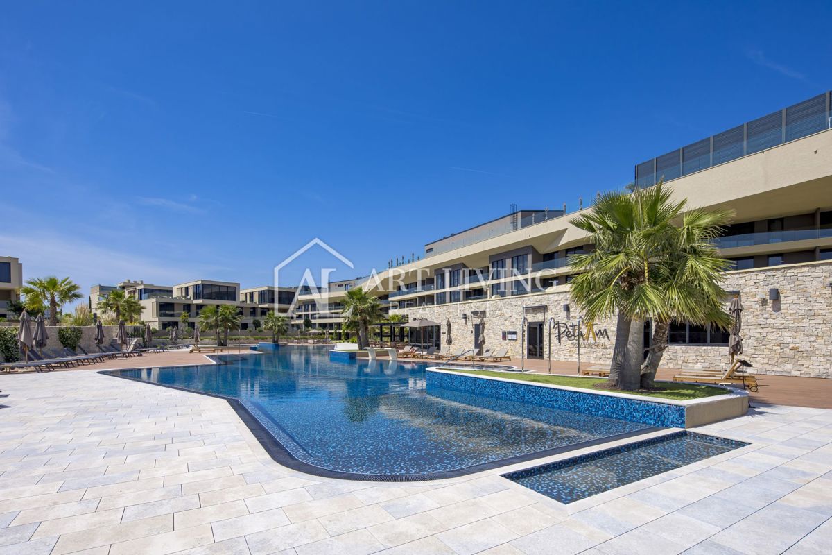 Istra, Umag, Crveni Vrh - Čudovito luksuzno enosobno stanovanje v ekskluzivnem letovišču