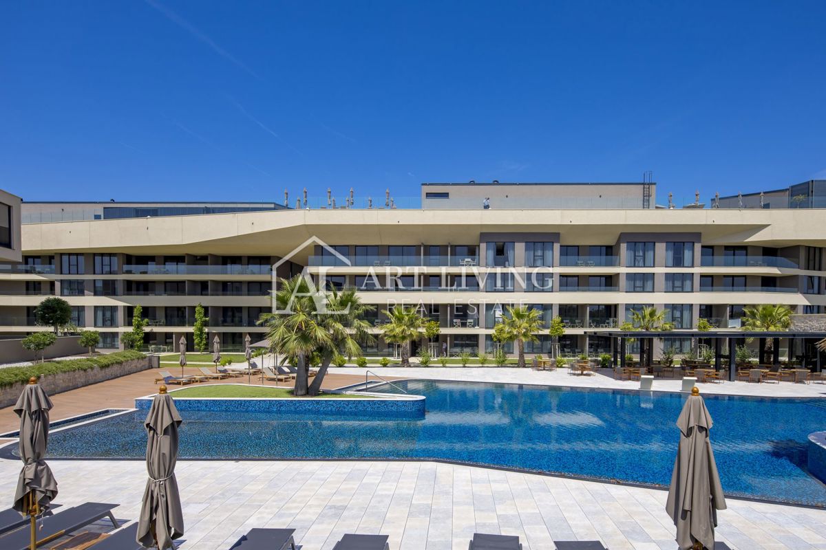 Istra, Umag, Crveni Vrh - Čudovito luksuzno enosobno stanovanje v ekskluzivnem letovišču