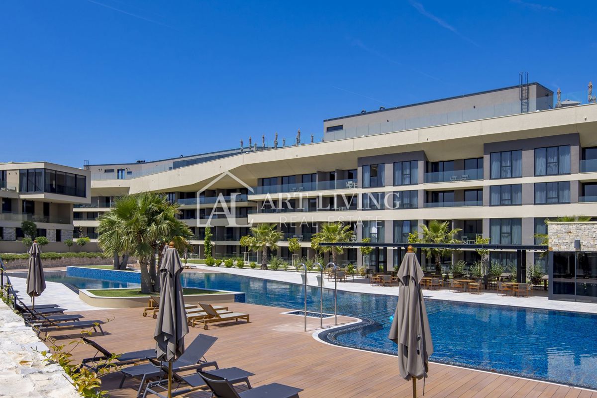 Istra, Umag, Crveni Vrh - Čudovito luksuzno enosobno stanovanje v ekskluzivnem letovišču