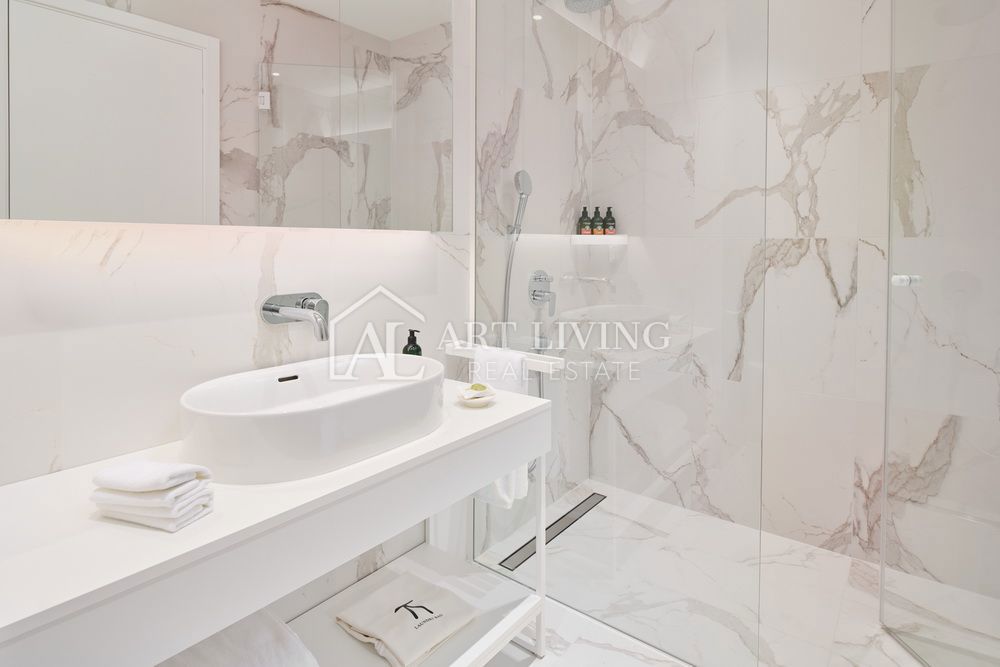 Istra, Umag, Crveni Vrh – Ekskluziven Studio Apartma v Čudovitem Resortu