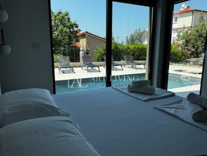 Poreč, okolica – Luksuzno stanovanje 93,32 m² z lastnim bazenom