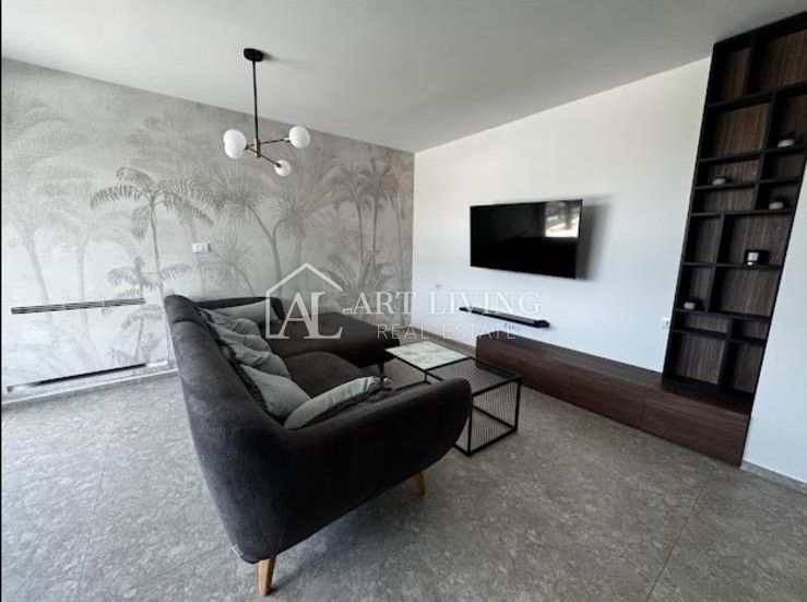 Poreč, okolica – Luksuzno stanovanje 93,32 m² z lastnim bazenom