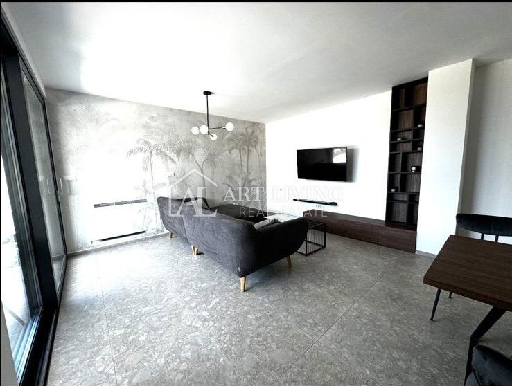 Poreč, okolica – Luksuzno stanovanje 93,32 m² z lastnim bazenom