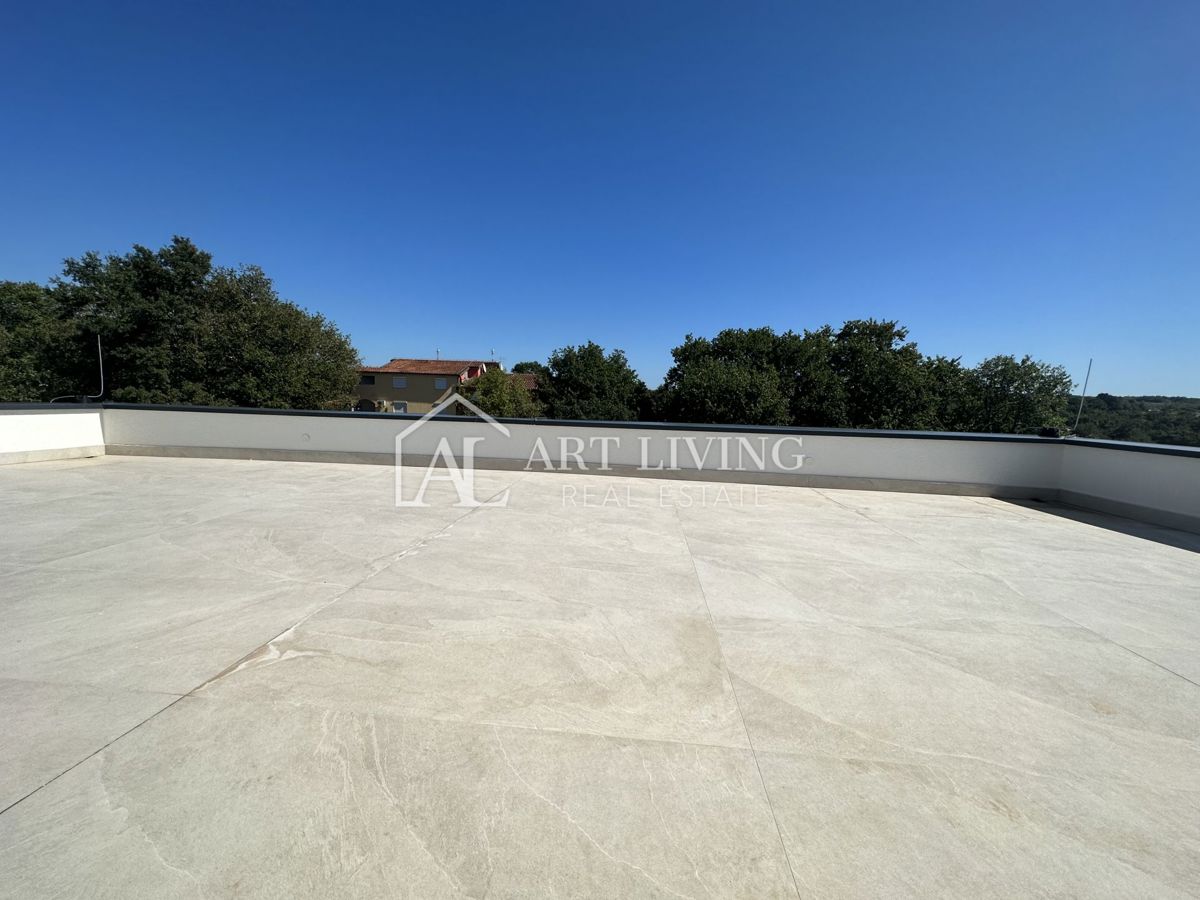 NOVIGRAD, okolica - MODERNA DIZAJNERSKA DVOJNA HIŠA NA VRHUNSKI LOKACIJI - SAMO 300 m OD MORJA