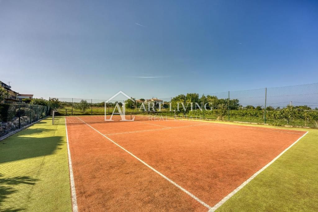 Poreč, okolica – očarljivo dvosobno stanovanje z uporabo bazena in teniškega igrišča