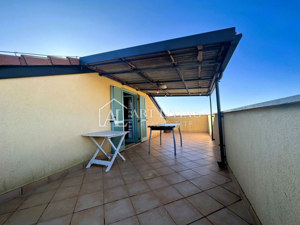 Poreč, okolica – očarljivo dvosobno stanovanje z uporabo bazena in teniškega igrišča