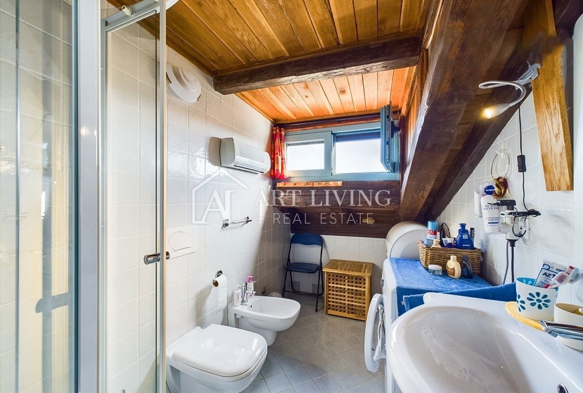 Poreč, okolica – očarljivo dvosobno stanovanje z uporabo bazena in teniškega igrišča