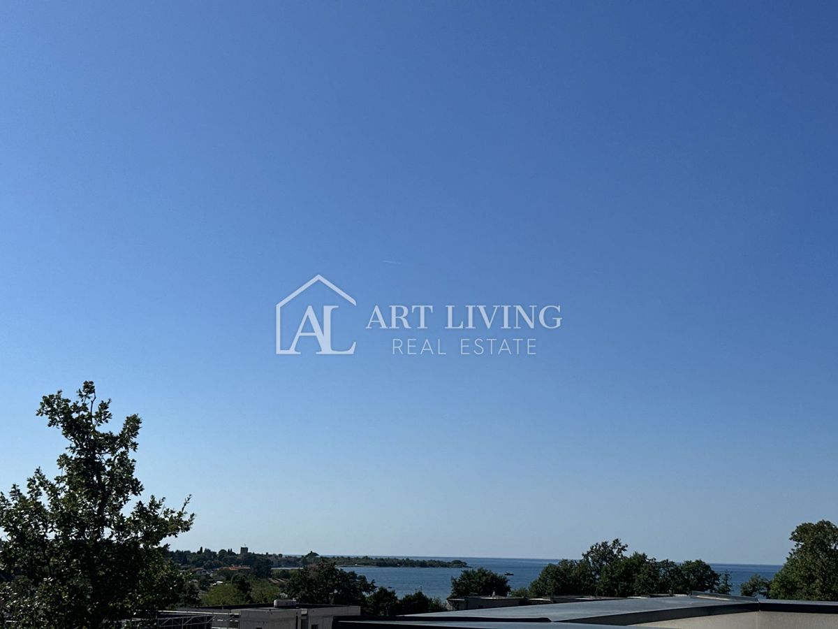 NOVIGRAD, okolica - ATRAKTIVNA DVOJNA HIŠA, 300 m OD MORJA, VRHUNSKA LOKACIJA