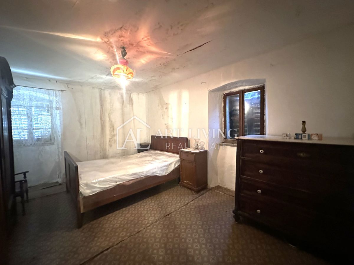 Istra, Grožnjan, okolica - 2 avtentični istrski hiši za prenovo - PRILOŽNOST