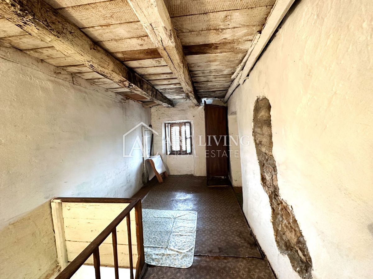 Istra, Grožnjan, okolica - 2 avtentični istrski hiši za prenovo - PRILOŽNOST