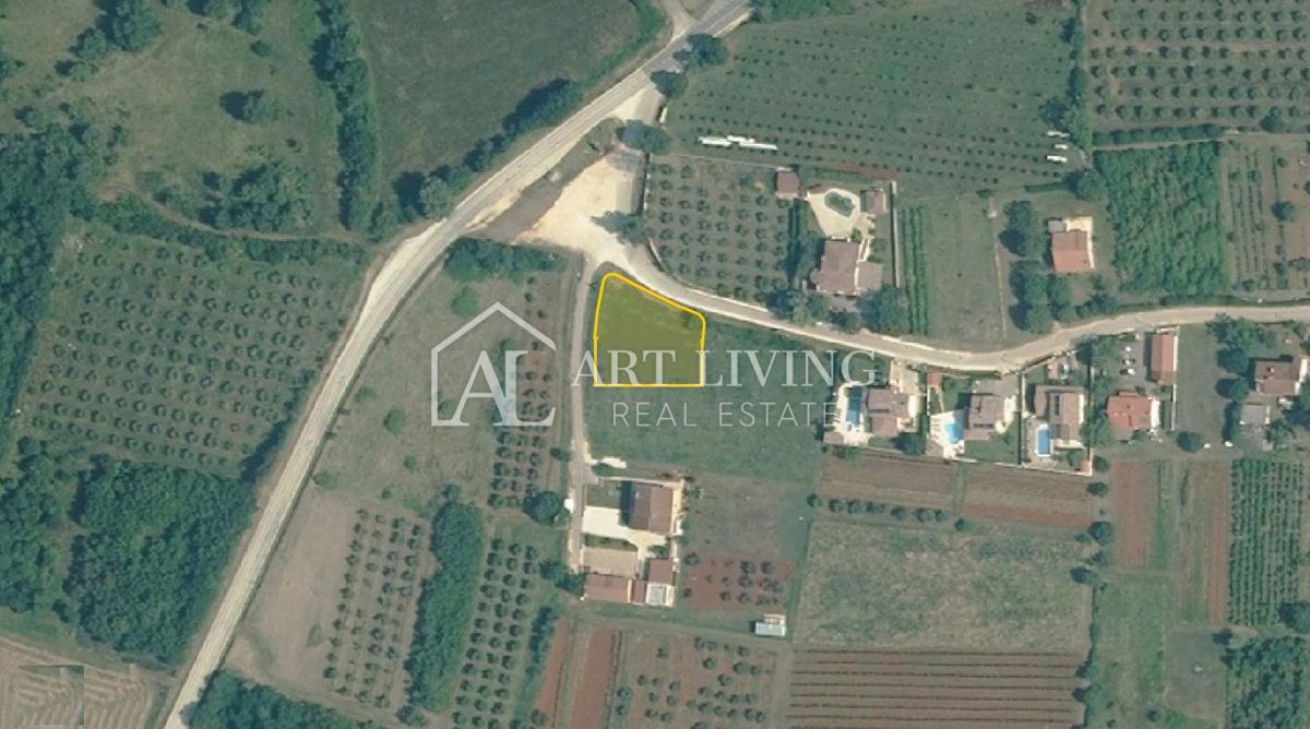 Poreč, okolica – PRILOŽNOST!! Gradbeno zemljišče s projektom in gradbenim dovoljenjem